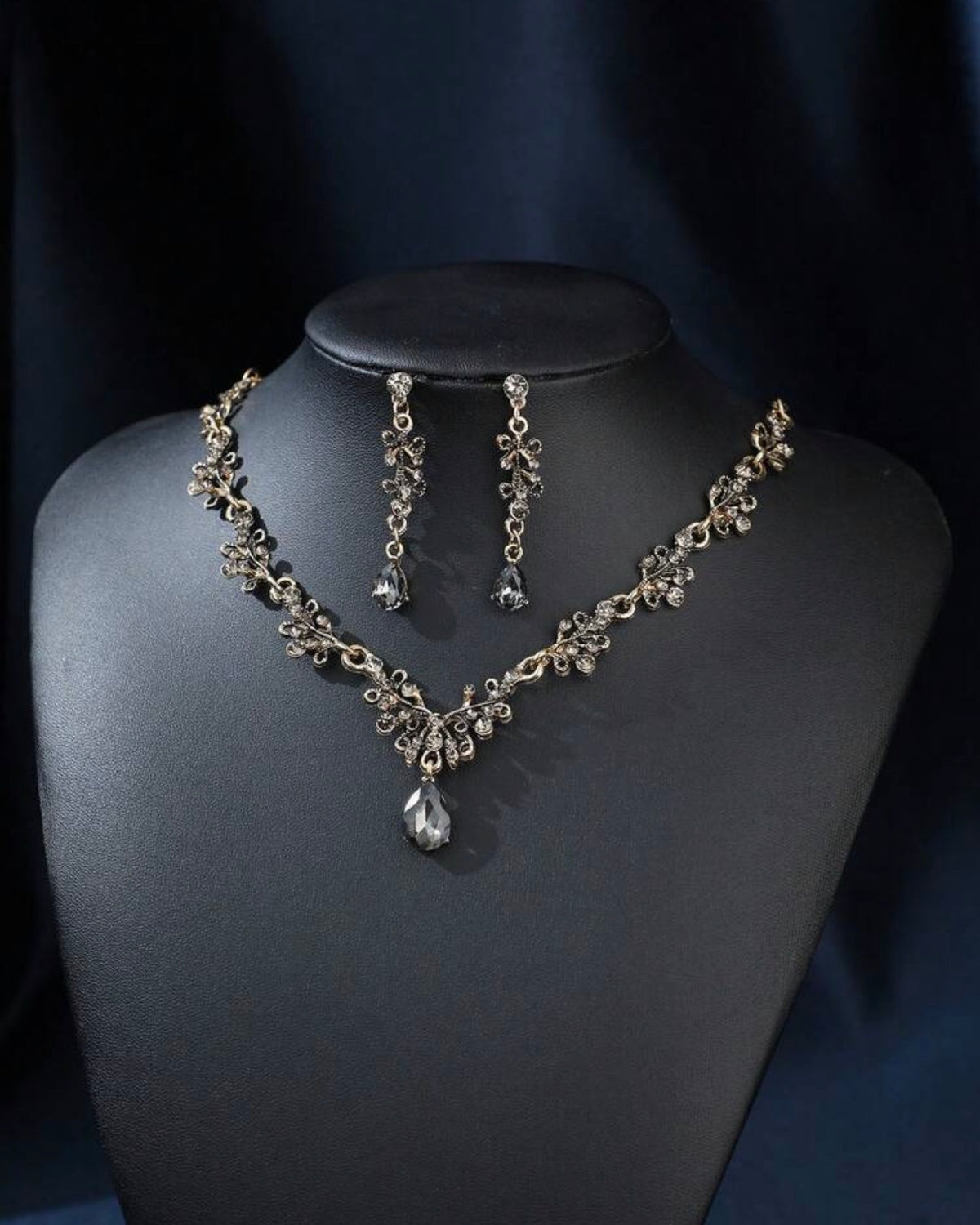 Black Gothic Crown & Jewellery Bridal Set