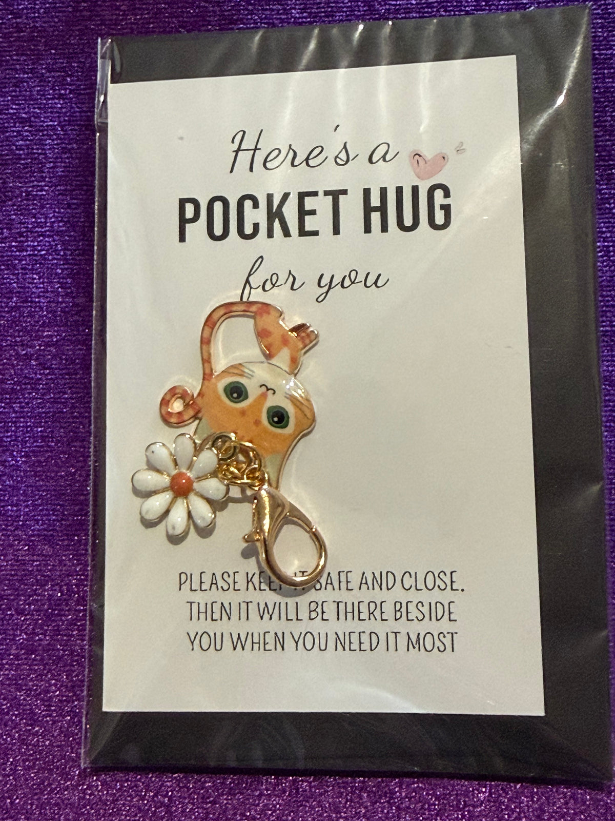Cat Pocket Hug Clip Charm with Daisy Orange Spots