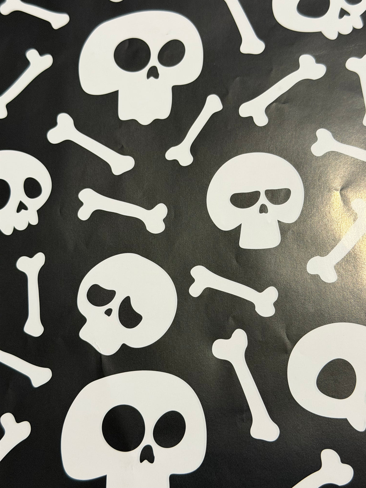 Skulls & Bones – Gothic Wrapping Paper, 2 Sheet Pack