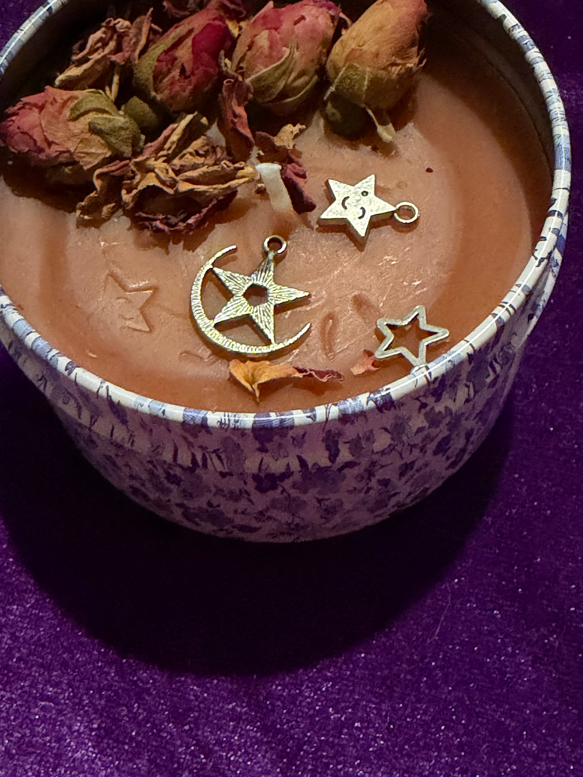Dragon’s Blood Rose & Celestial Charm Candle