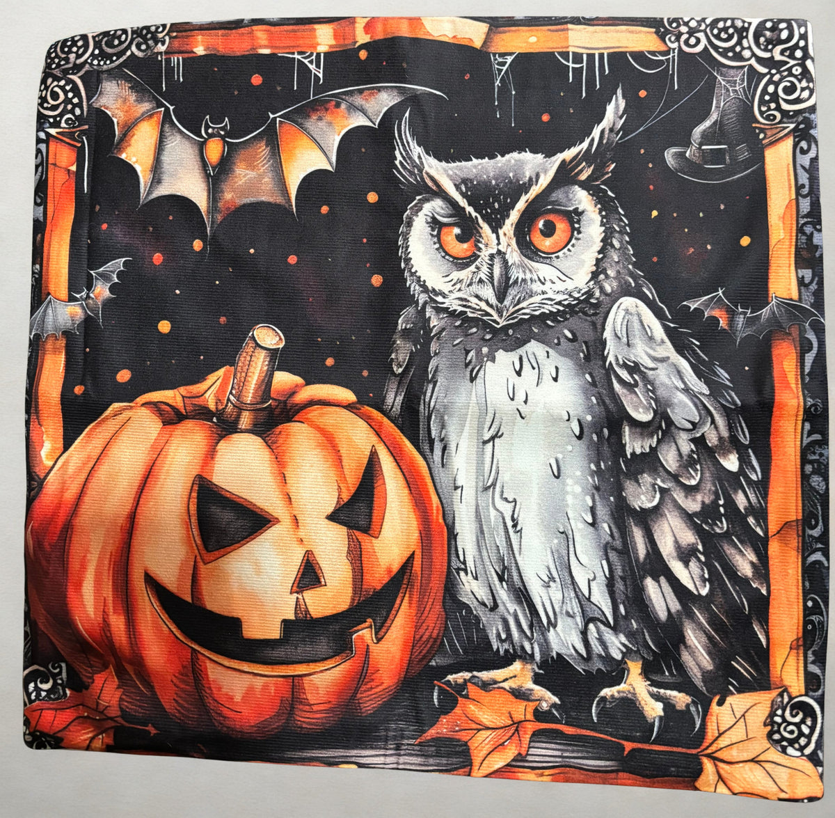 Owl & Pumpkin Velvet Cushion Cover – 45 × 45 cm