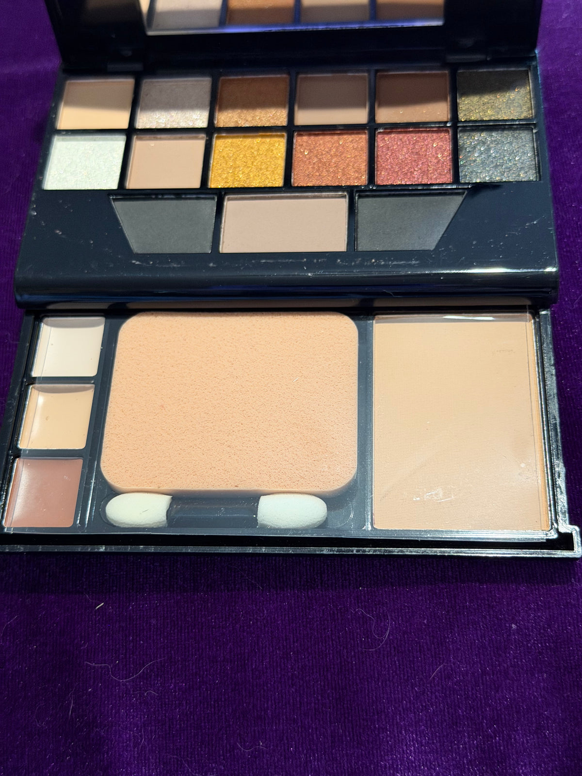 All-in-One Makeup Palette – Eyeshadow & Face Kit