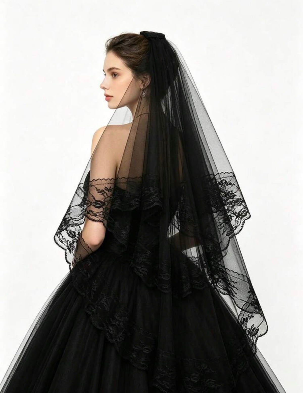 Black Gothic Lace Bridal Veil with Comb