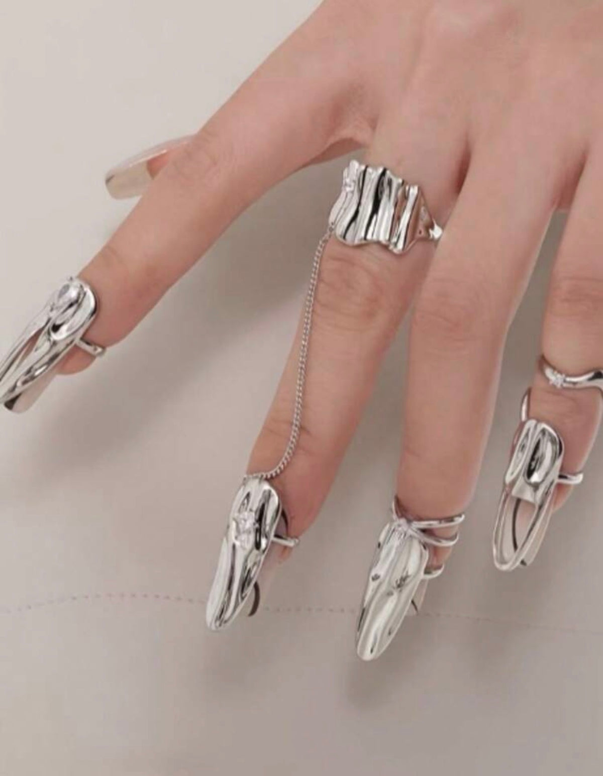 Silver-Tone Gothic Armour Finger Ring Set – 5 Pieces