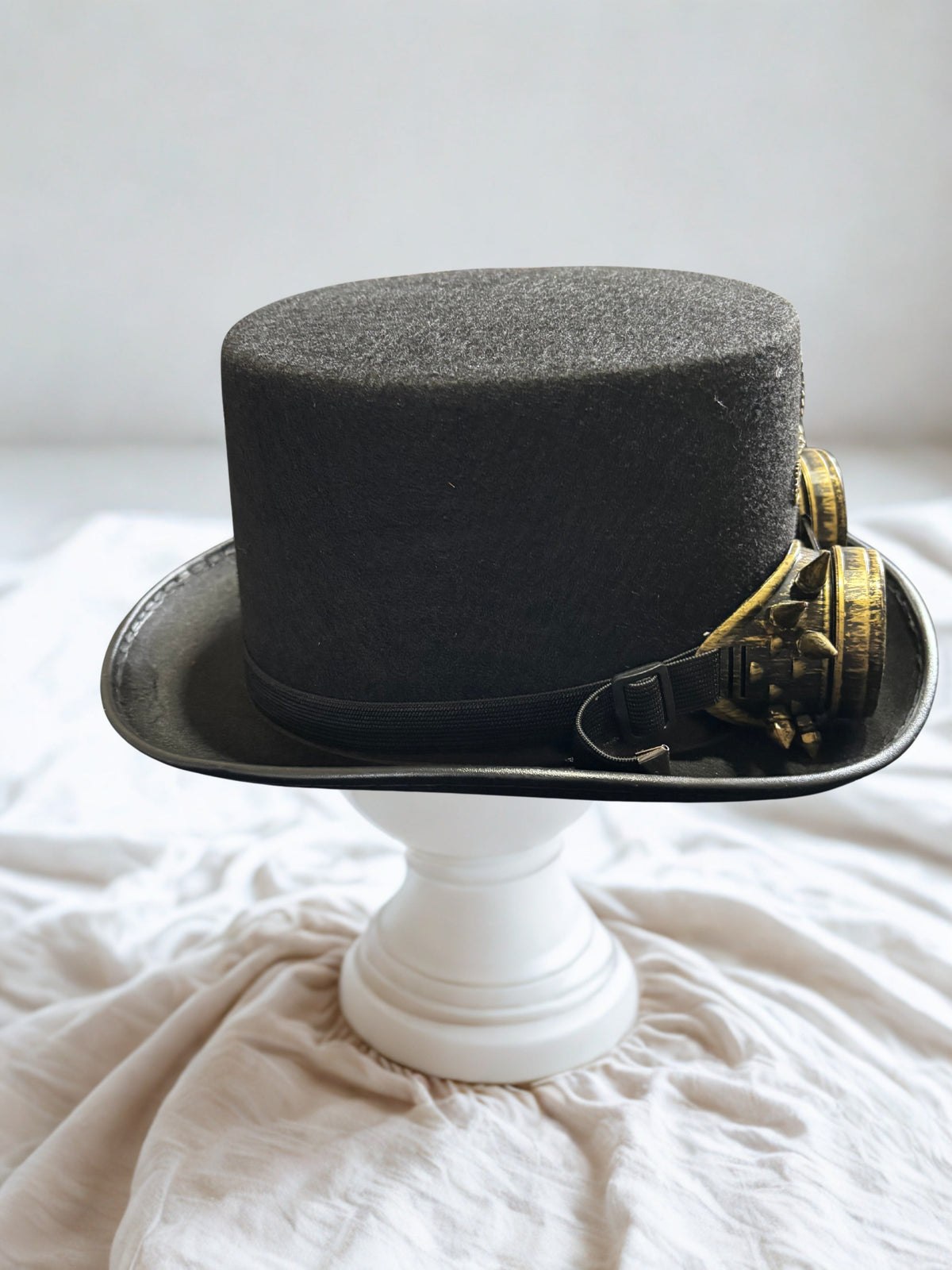 Gothic Steampunk Top Hat with Goggles