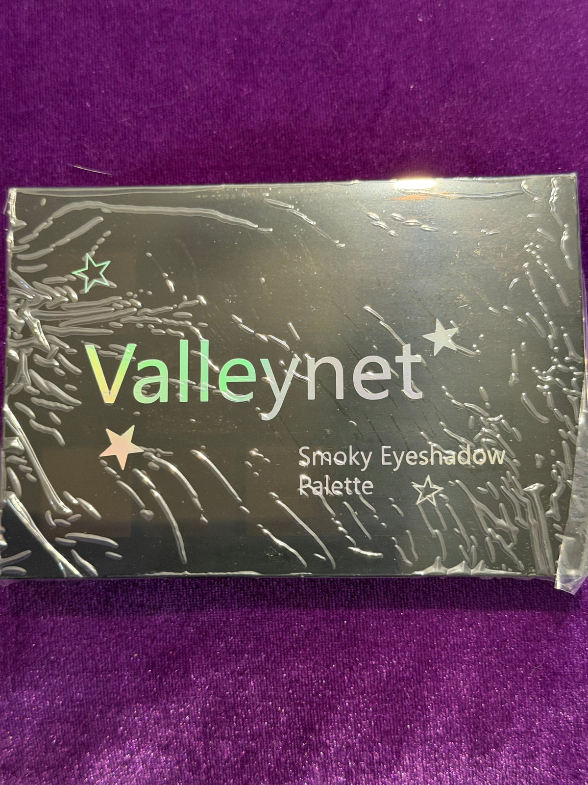 Valleynet Smoky Eyeshadow Palette – 15 Shades