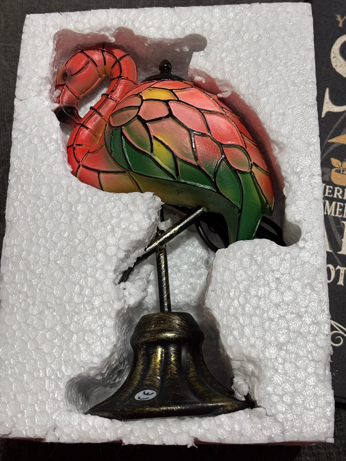 Tiffany-Style Illuminated Flamingo Table Lamp
