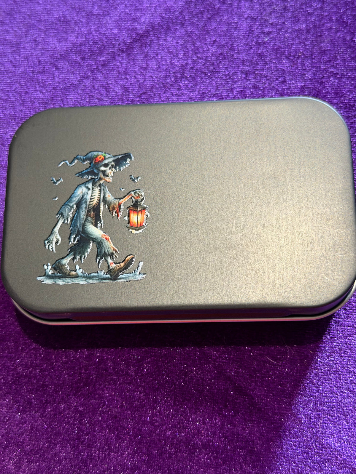 Lantern Wanderer Multipurpose Metal Tin