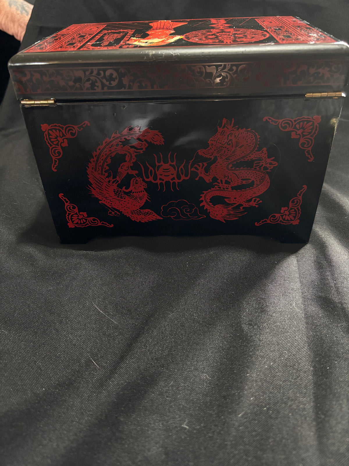 Vintage 1998 Chinese Black & Red Lacquer Jewellery Box – Hong Kong
