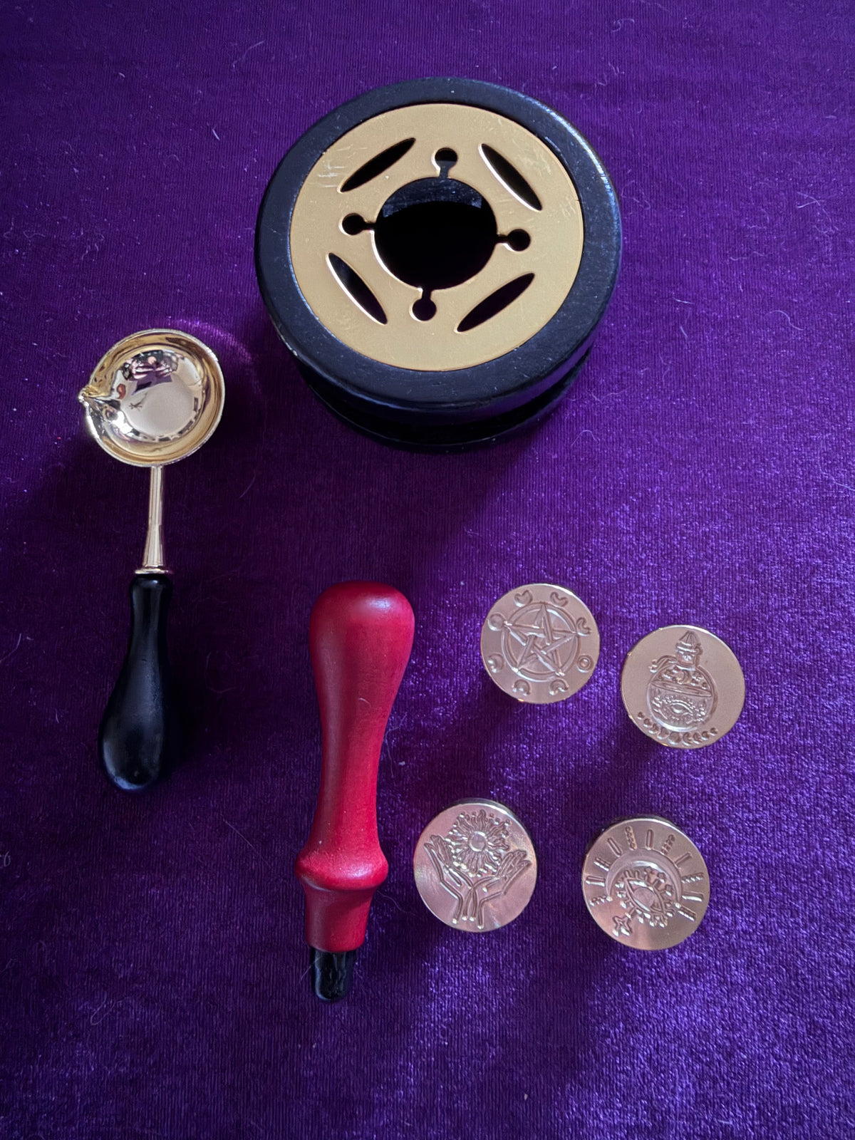Gothic Wax Seal Melting & Stamp Kit – 4 Designs
