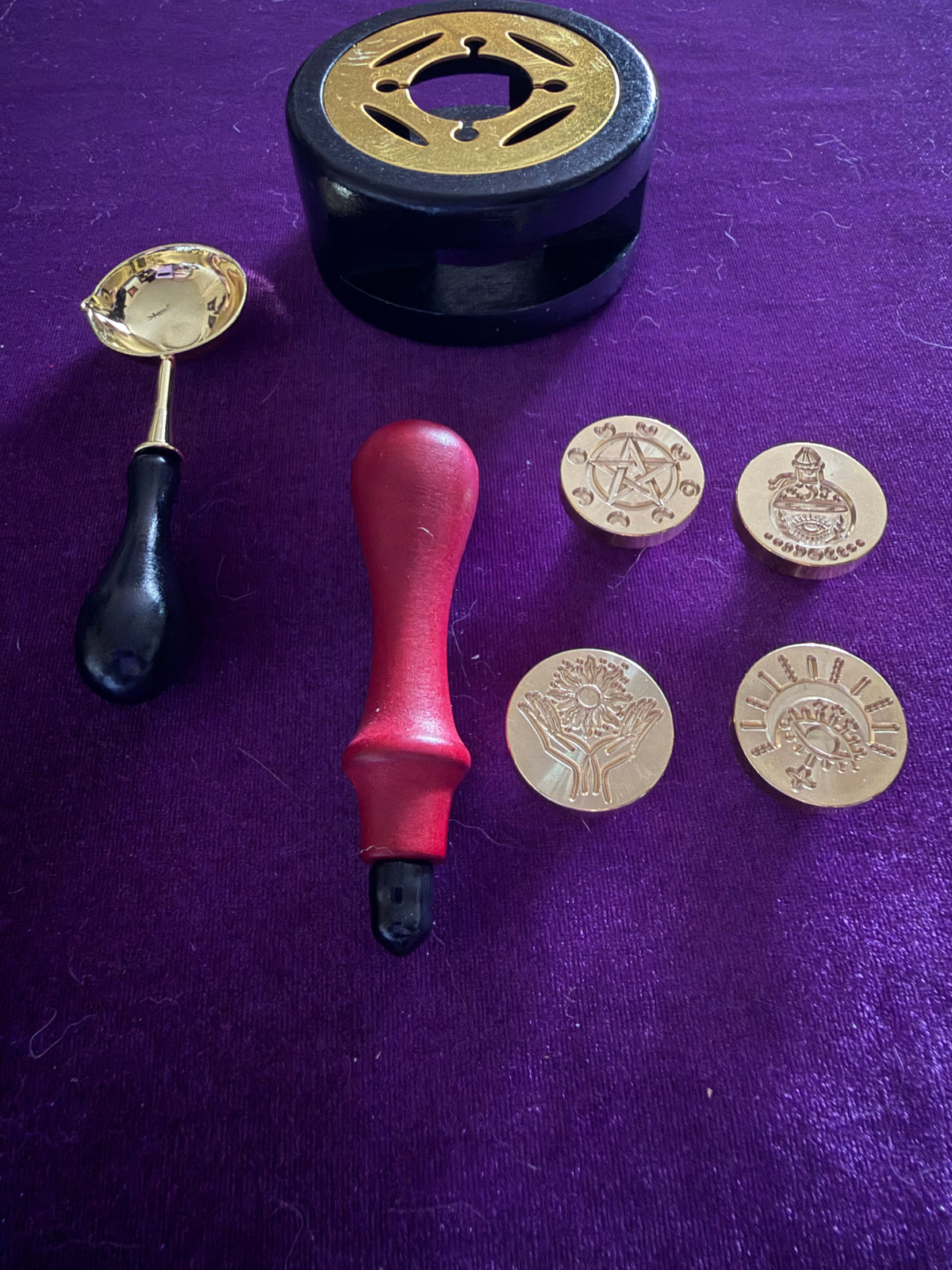 Gothic Wax Seal Melting & Stamp Kit – 4 Designs
