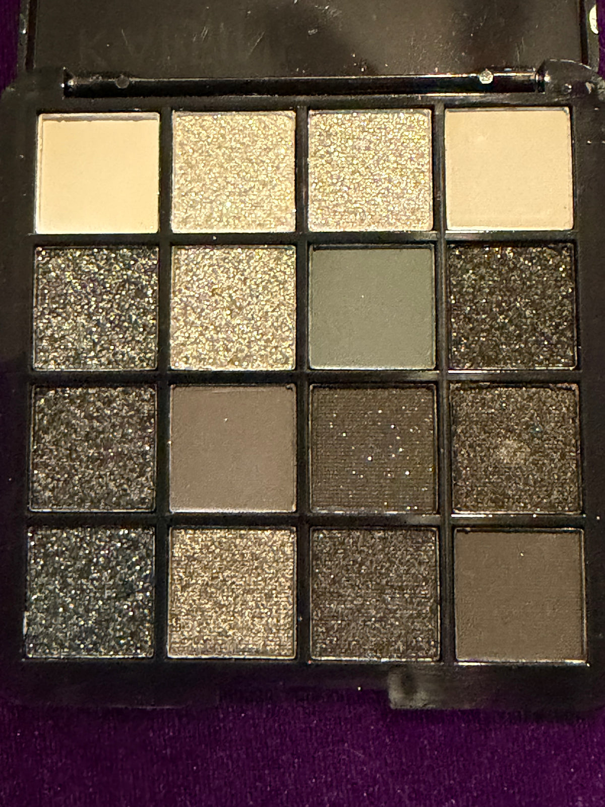 K’APEINE 16-Colour Gothic Glitter Eyeshadow Palette