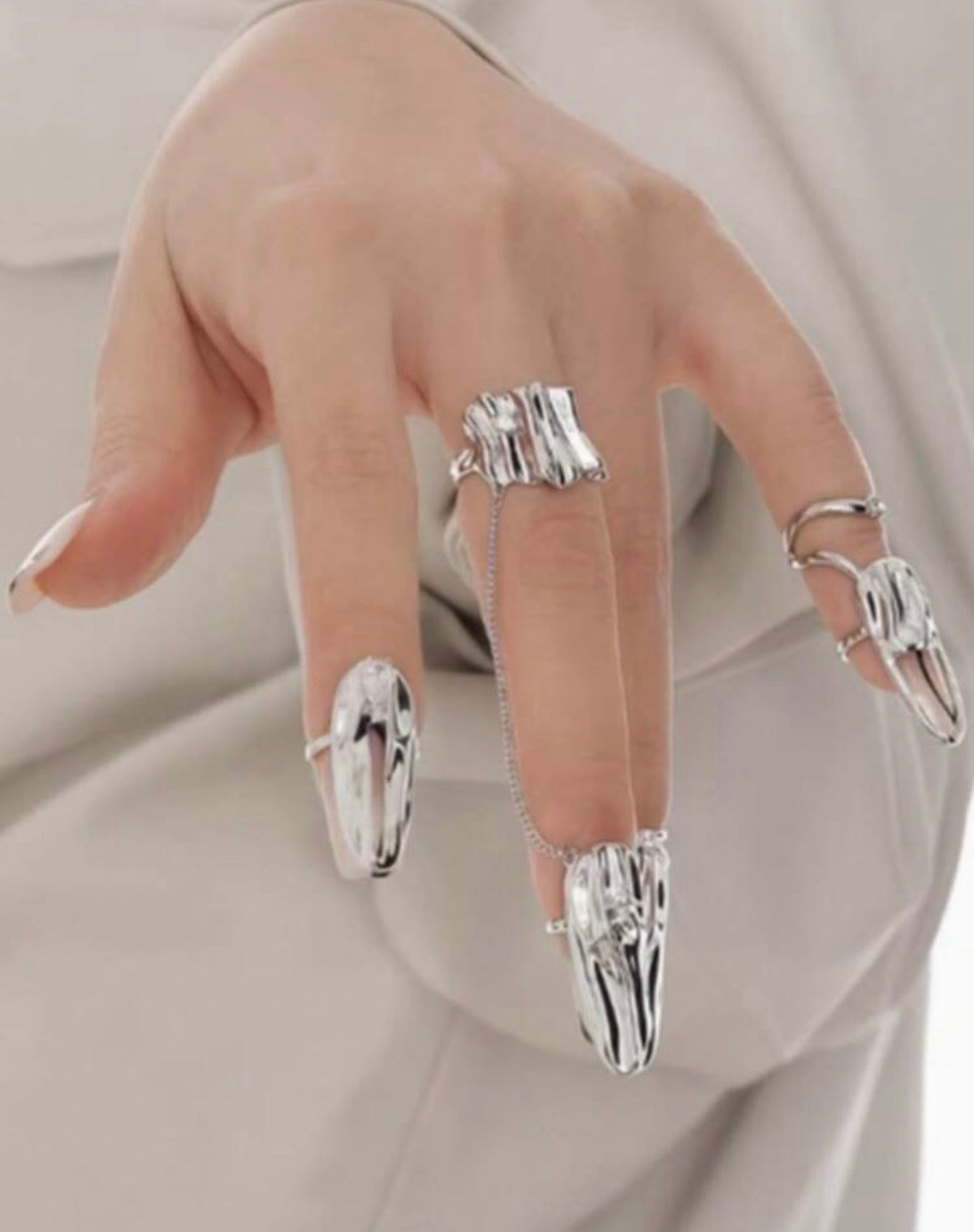 Silver-Tone Gothic Armour Finger Ring Set – 5 Pieces